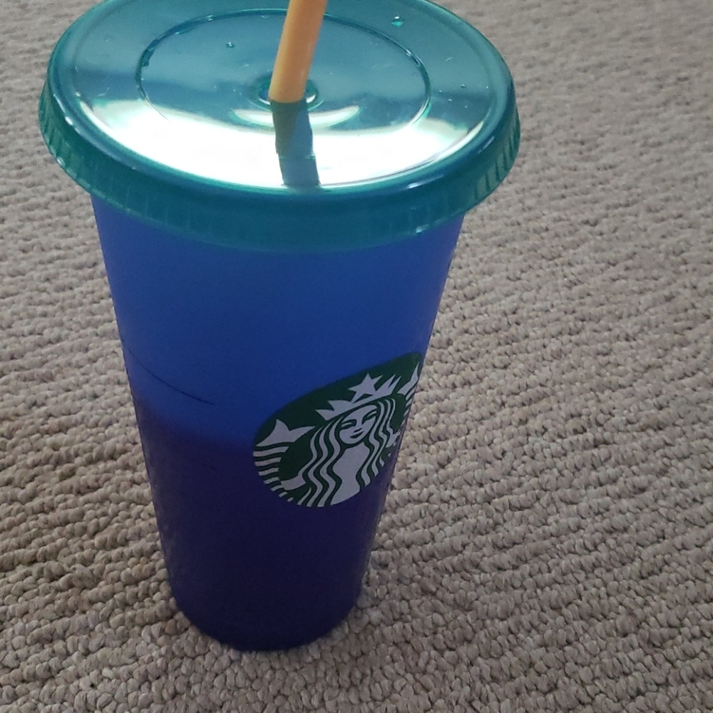 FINAL SET! 🌈🌈Starbucks color changing cups 2020 - Picture 3 of 3